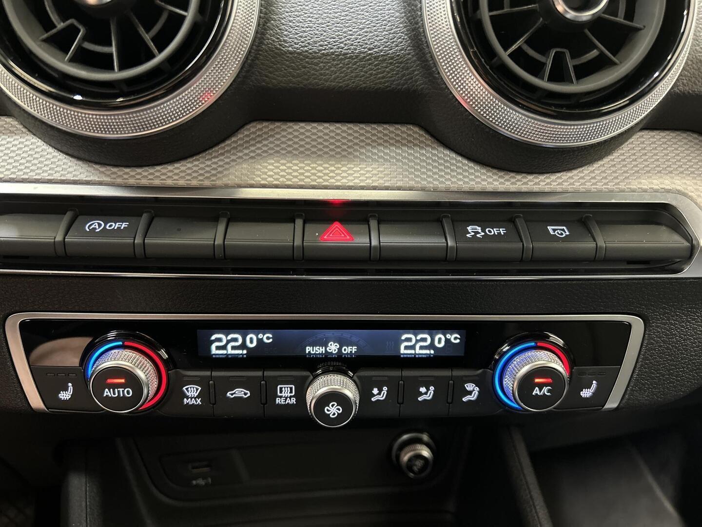 AUDI Q2 2021