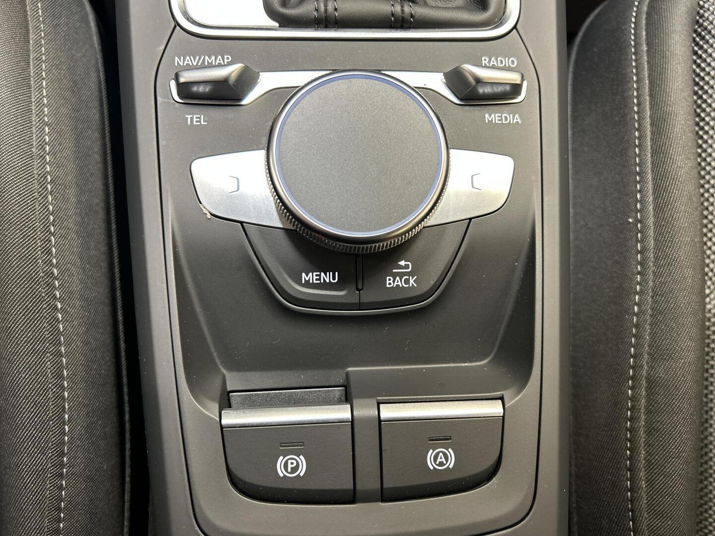 AUDI Q2 2021