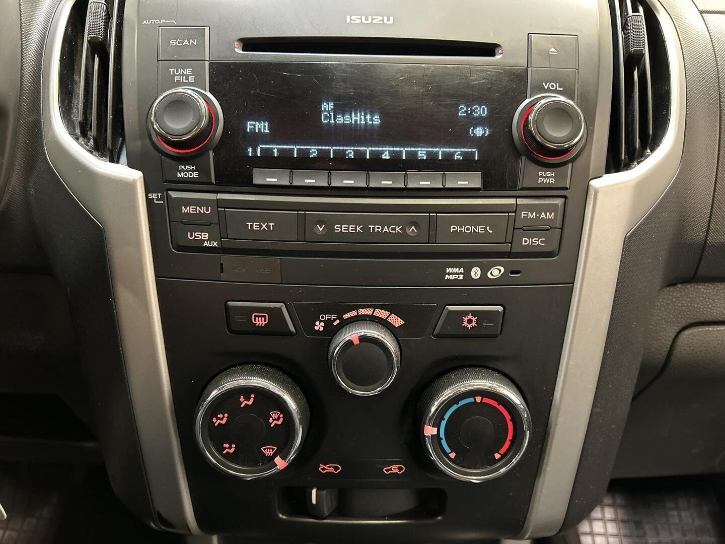 ISUZU D-Max 2013