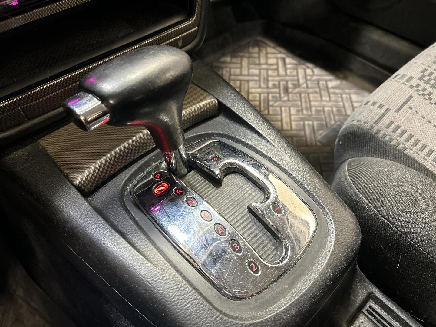 VOLKSWAGEN Passat 1998