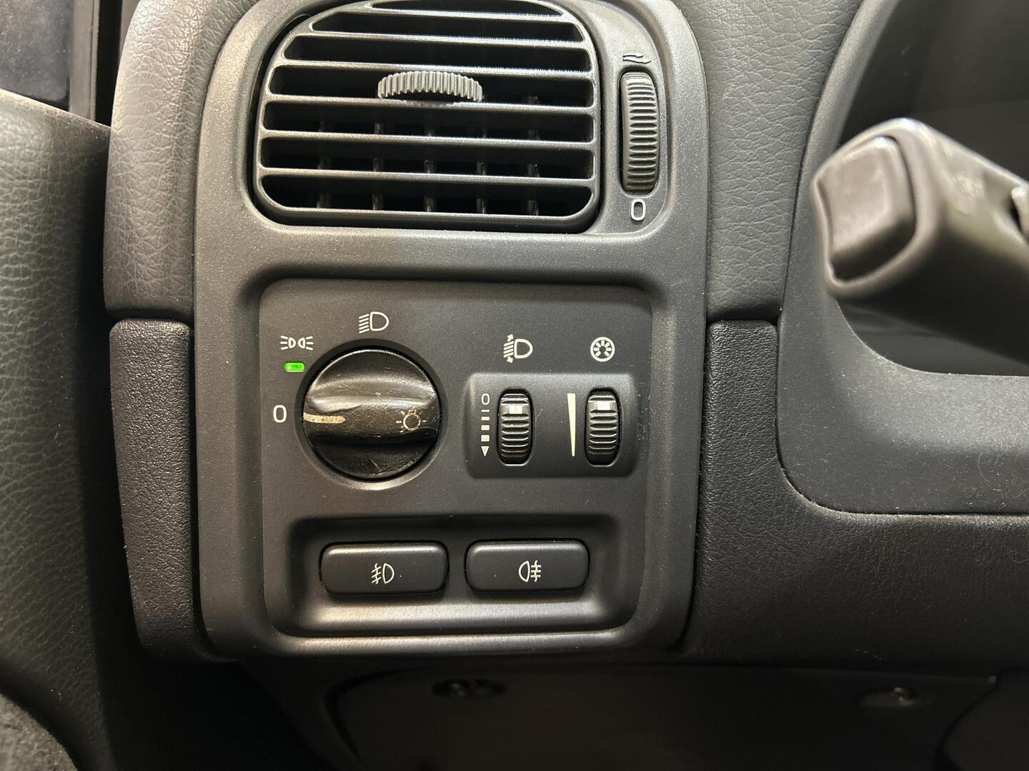 VOLVO S40 2002