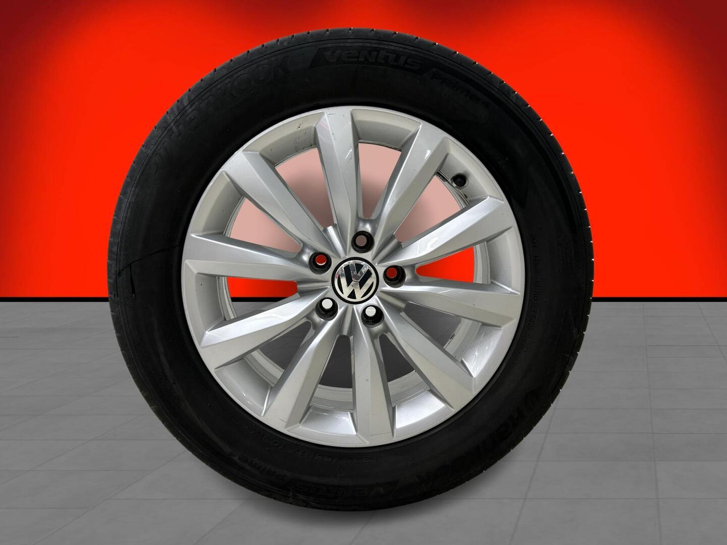 VOLKSWAGEN Tiguan 2013