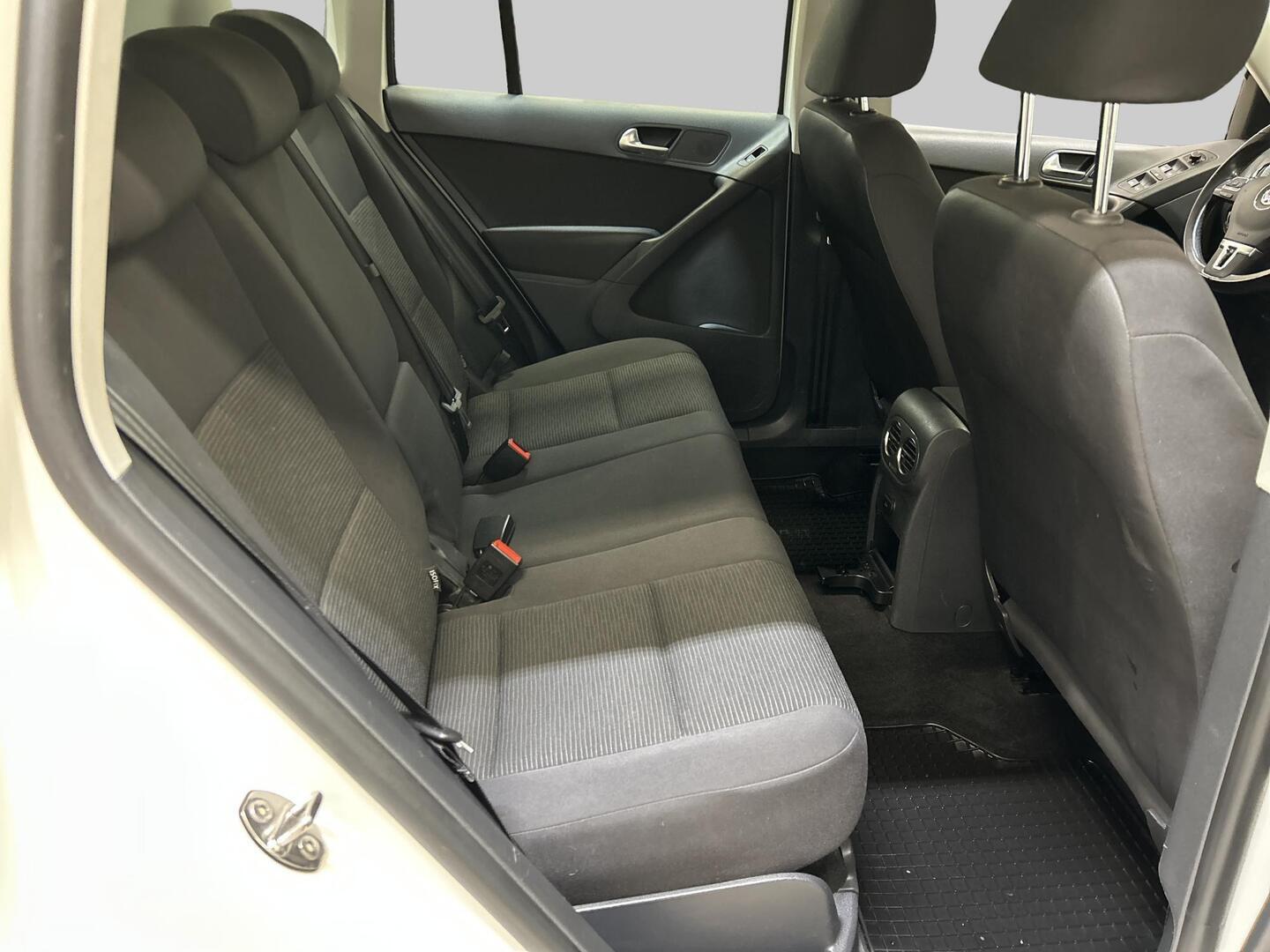 VOLKSWAGEN Tiguan 2013