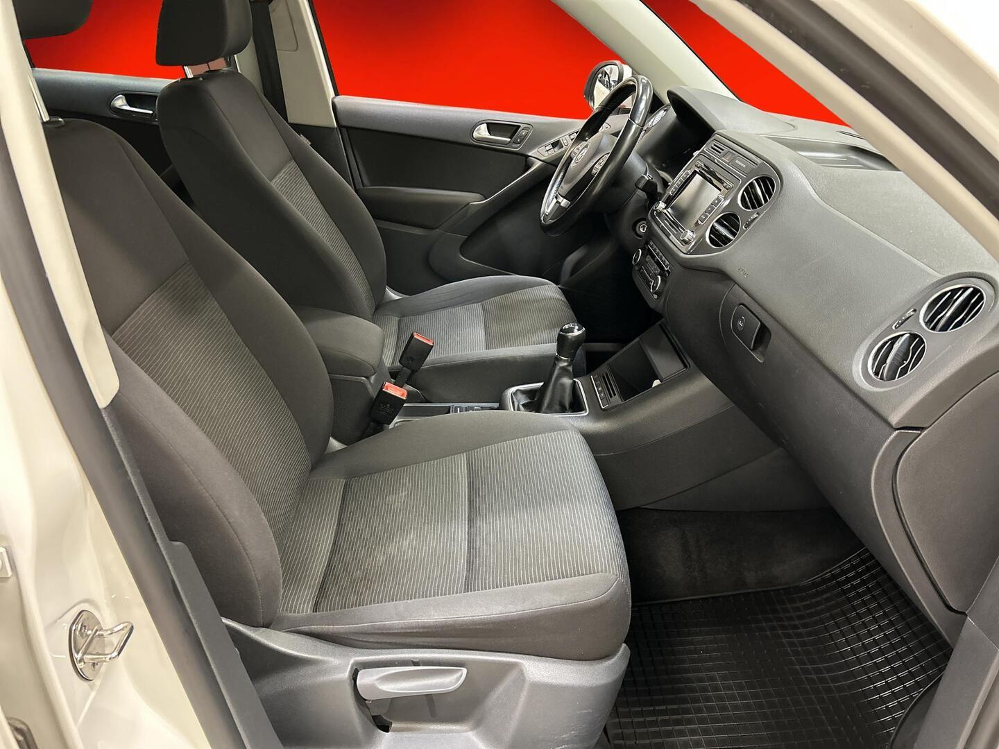 VOLKSWAGEN Tiguan 2013