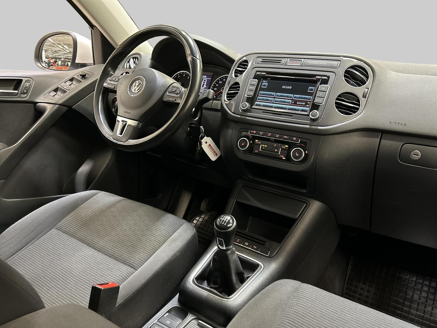 VOLKSWAGEN Tiguan 2013