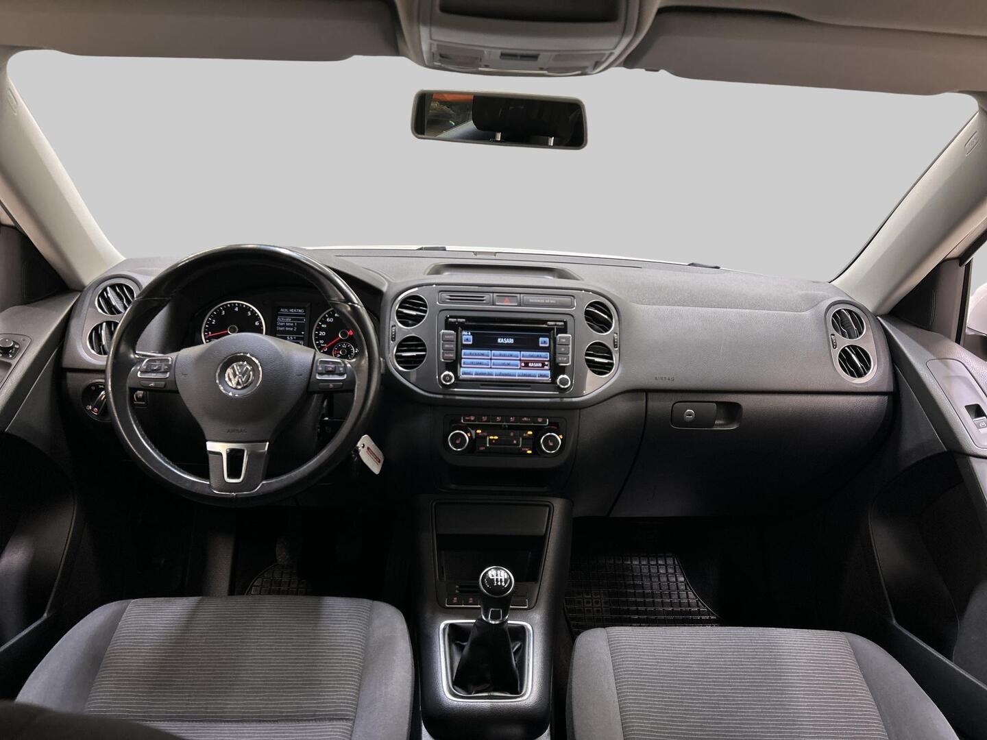 VOLKSWAGEN Tiguan 2013