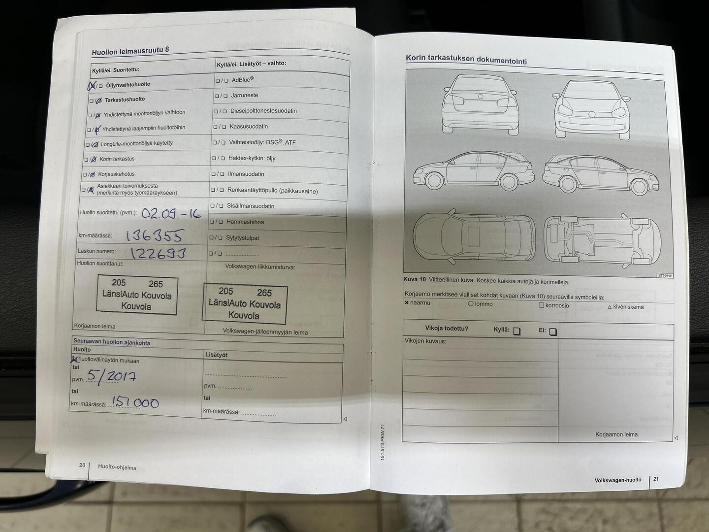 VOLKSWAGEN Touran 2014