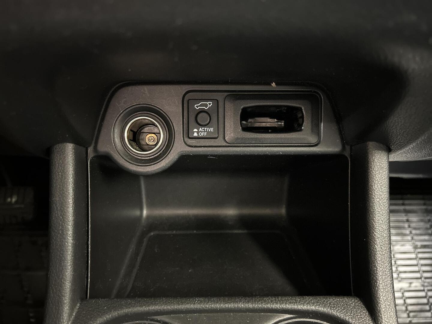 MITSUBISHI Outlander 2016