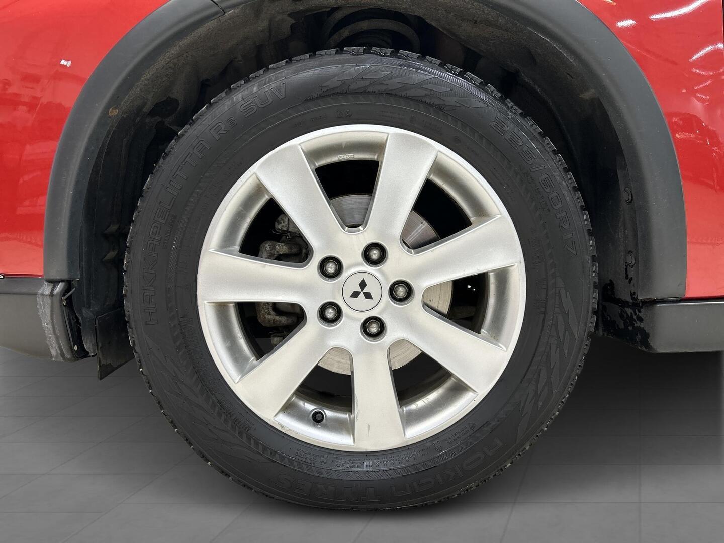 MITSUBISHI Outlander 2016