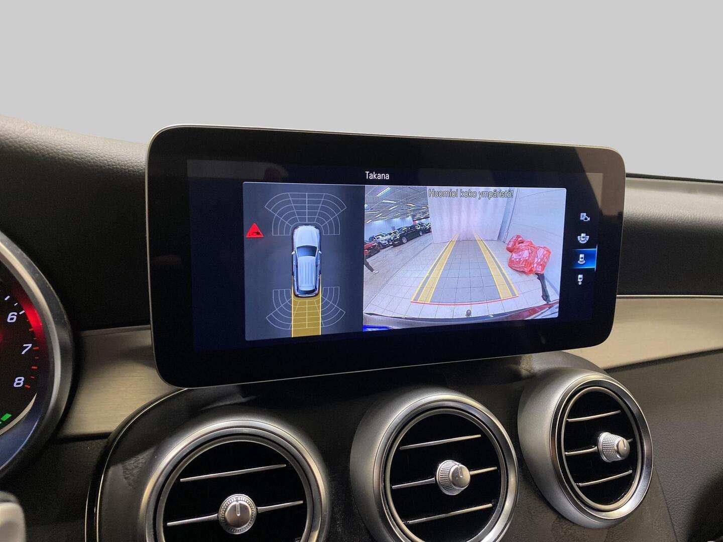 MERCEDES-BENZ GLC 2022