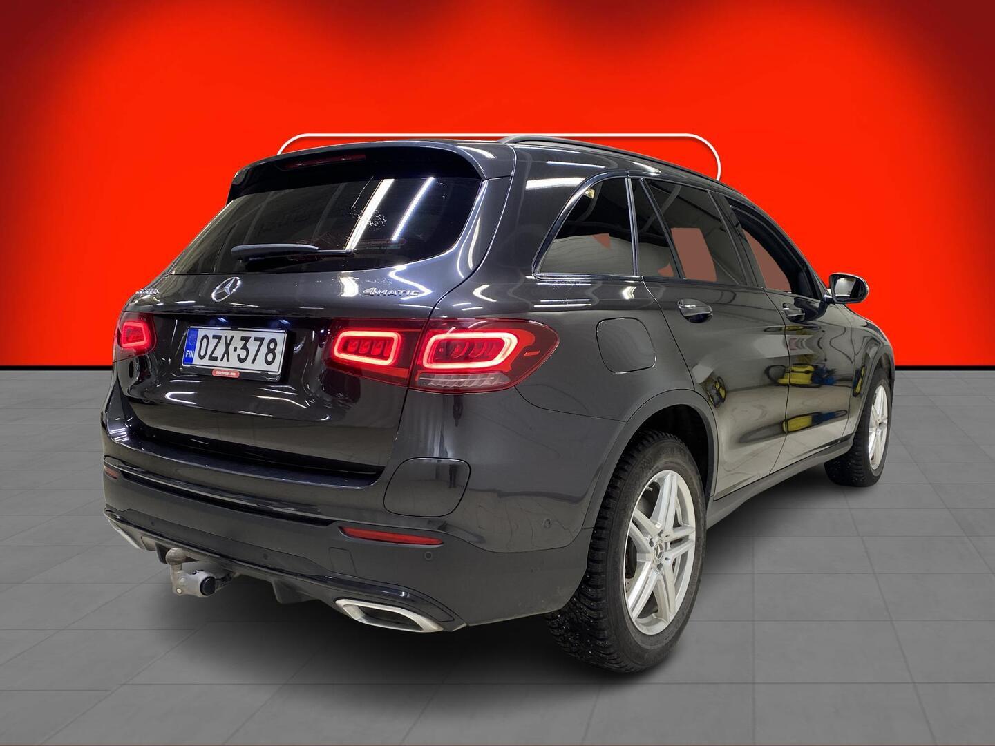 MERCEDES-BENZ GLC 2022