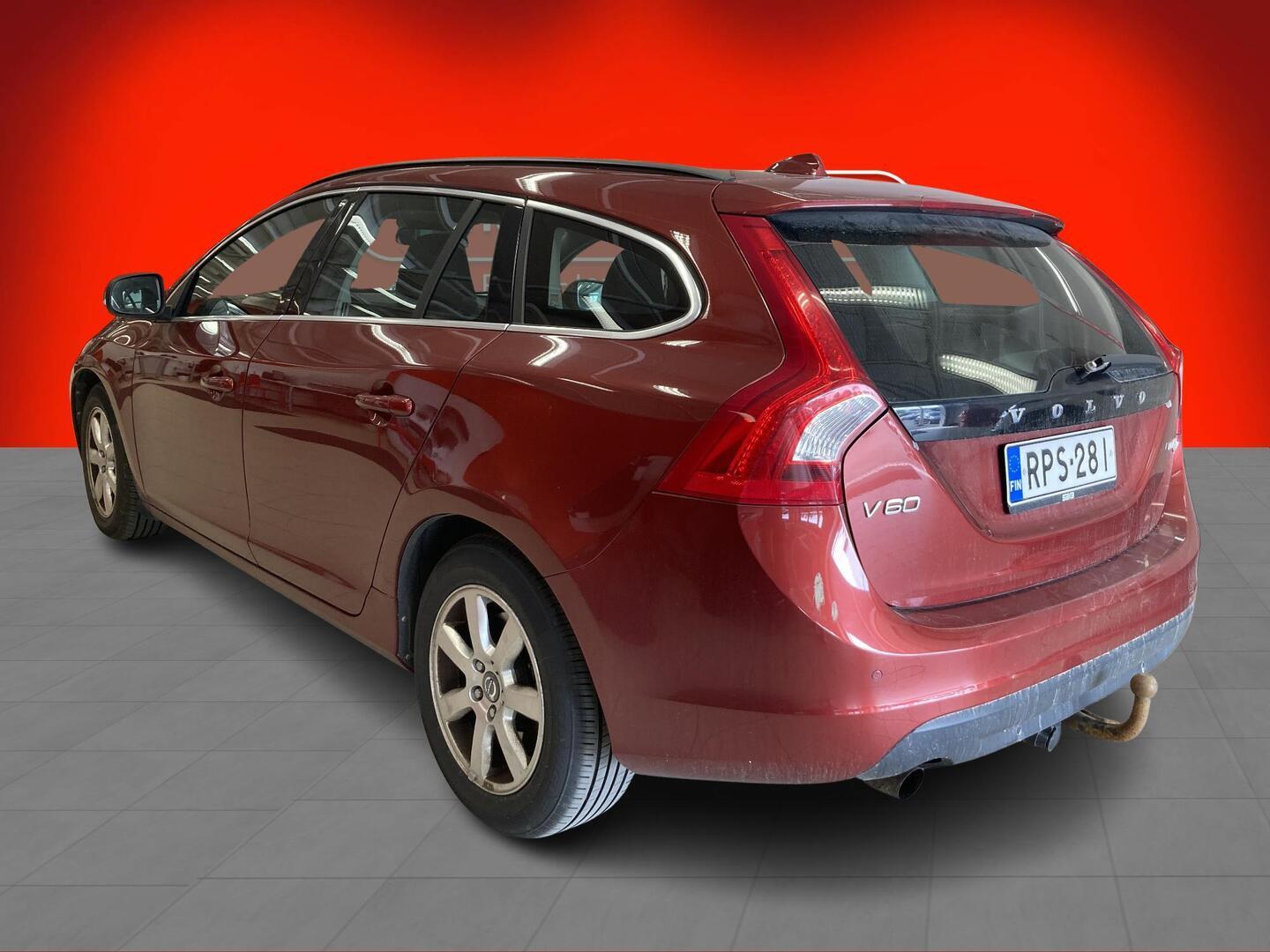 VOLVO V60 2012
