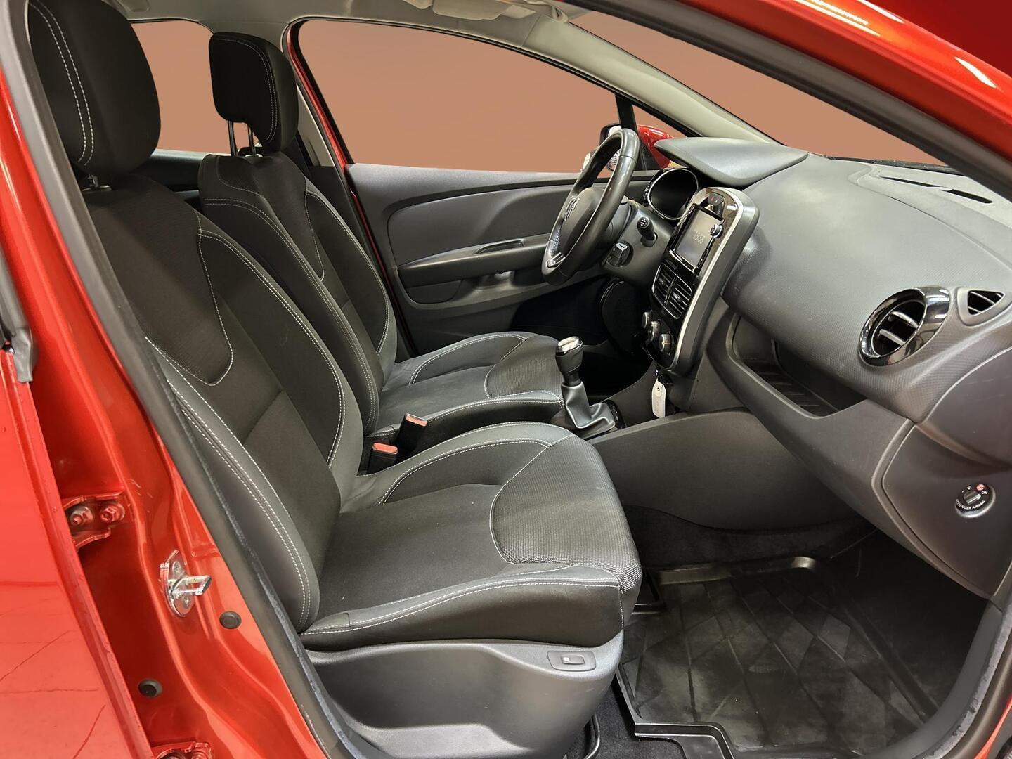 RENAULT Clio 2017
