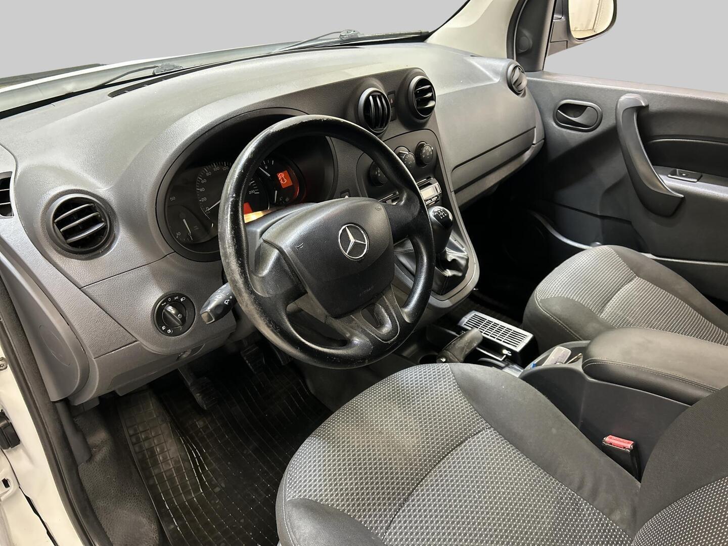 MERCEDES-BENZ Citan 2013