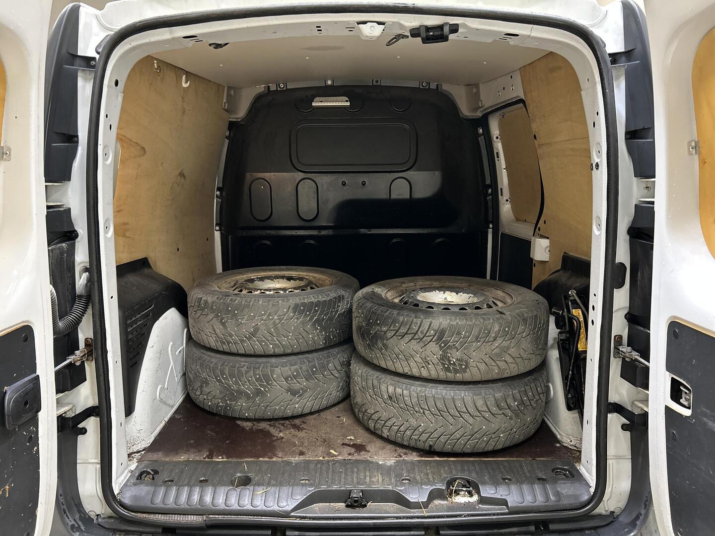 MERCEDES-BENZ Citan 2013