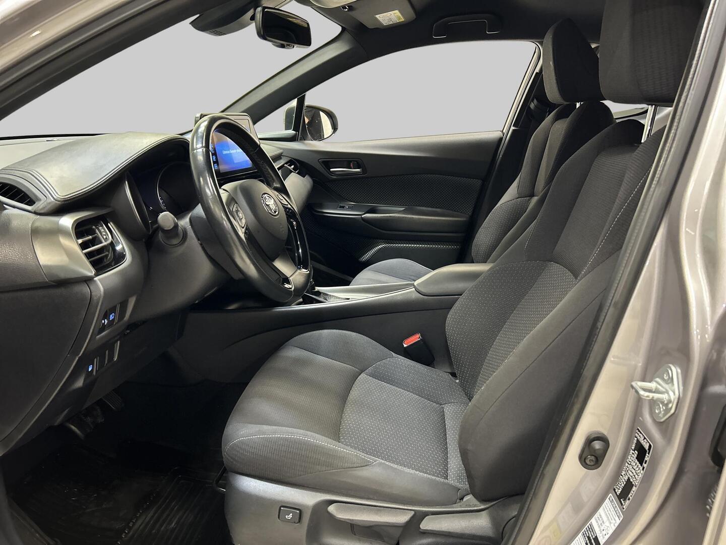TOYOTA C-HR 2018