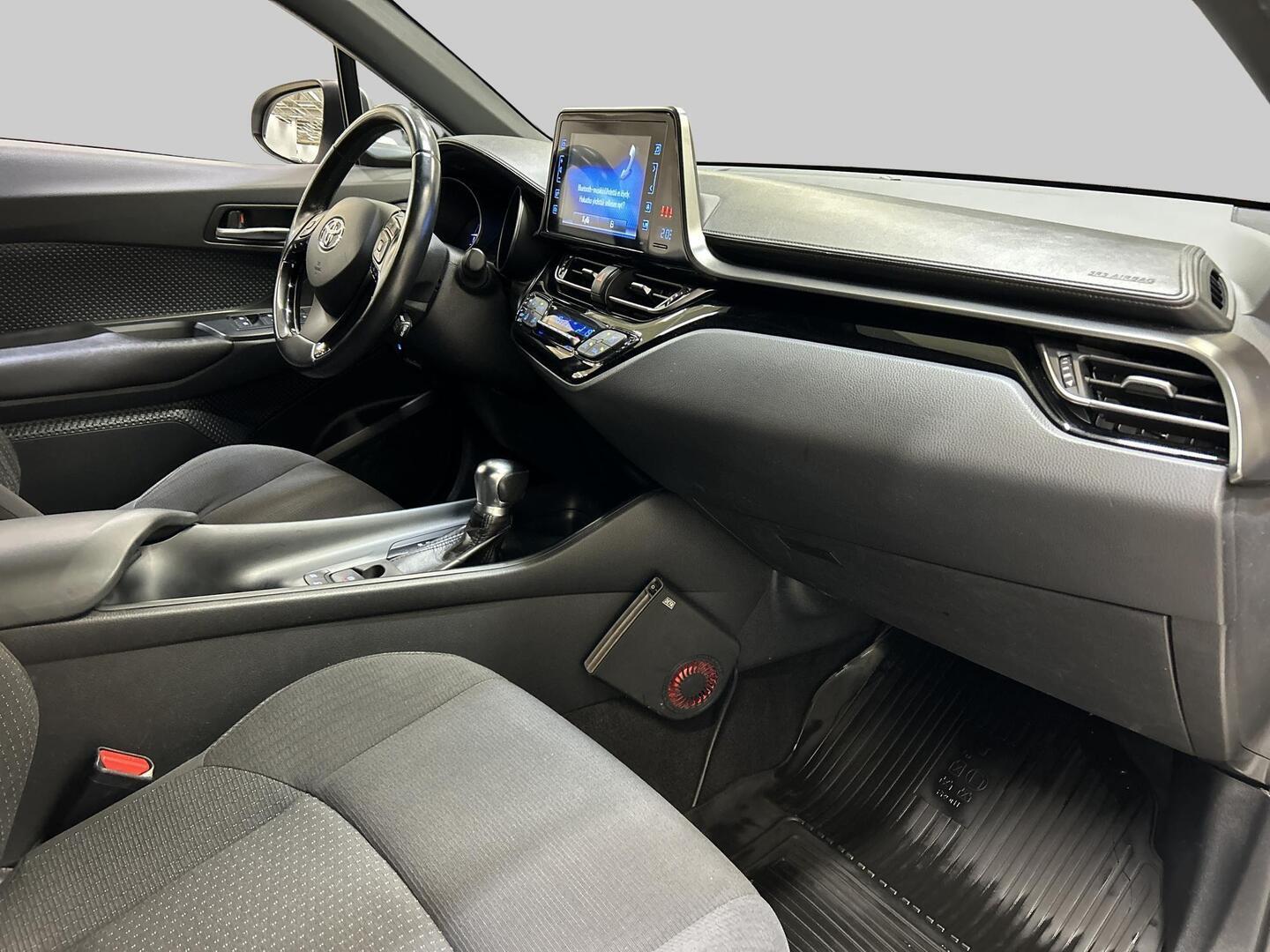 TOYOTA C-HR 2018