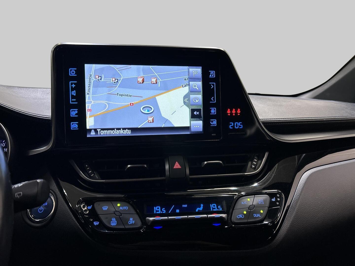 TOYOTA C-HR 2018