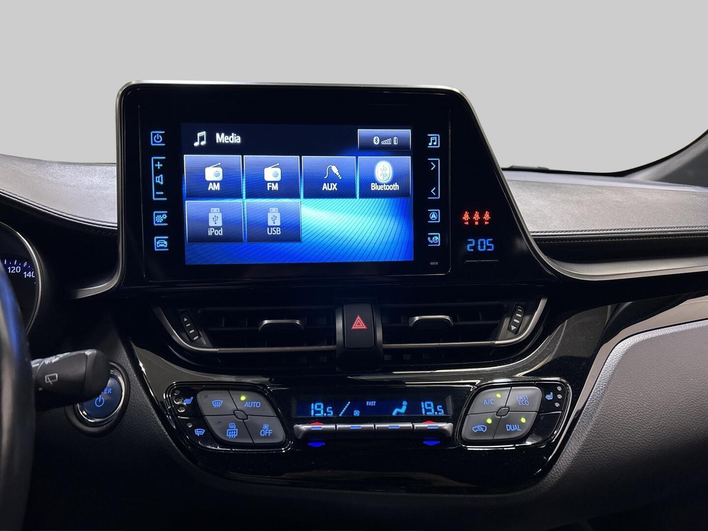 TOYOTA C-HR 2018