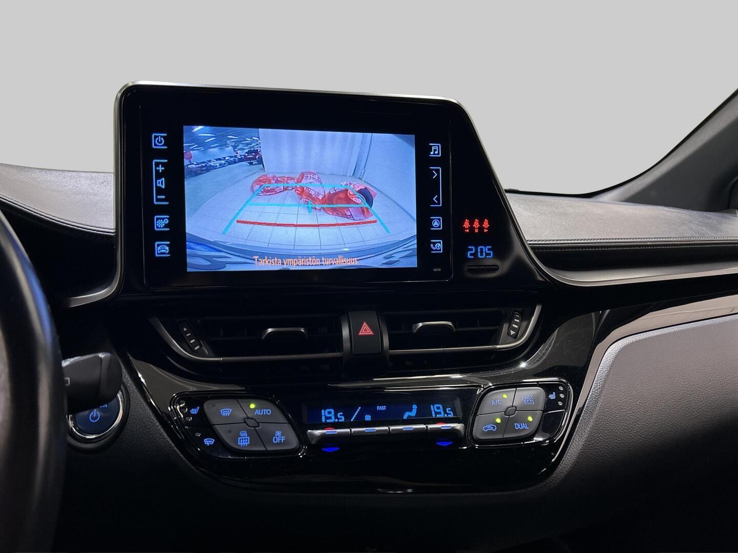 TOYOTA C-HR 2018