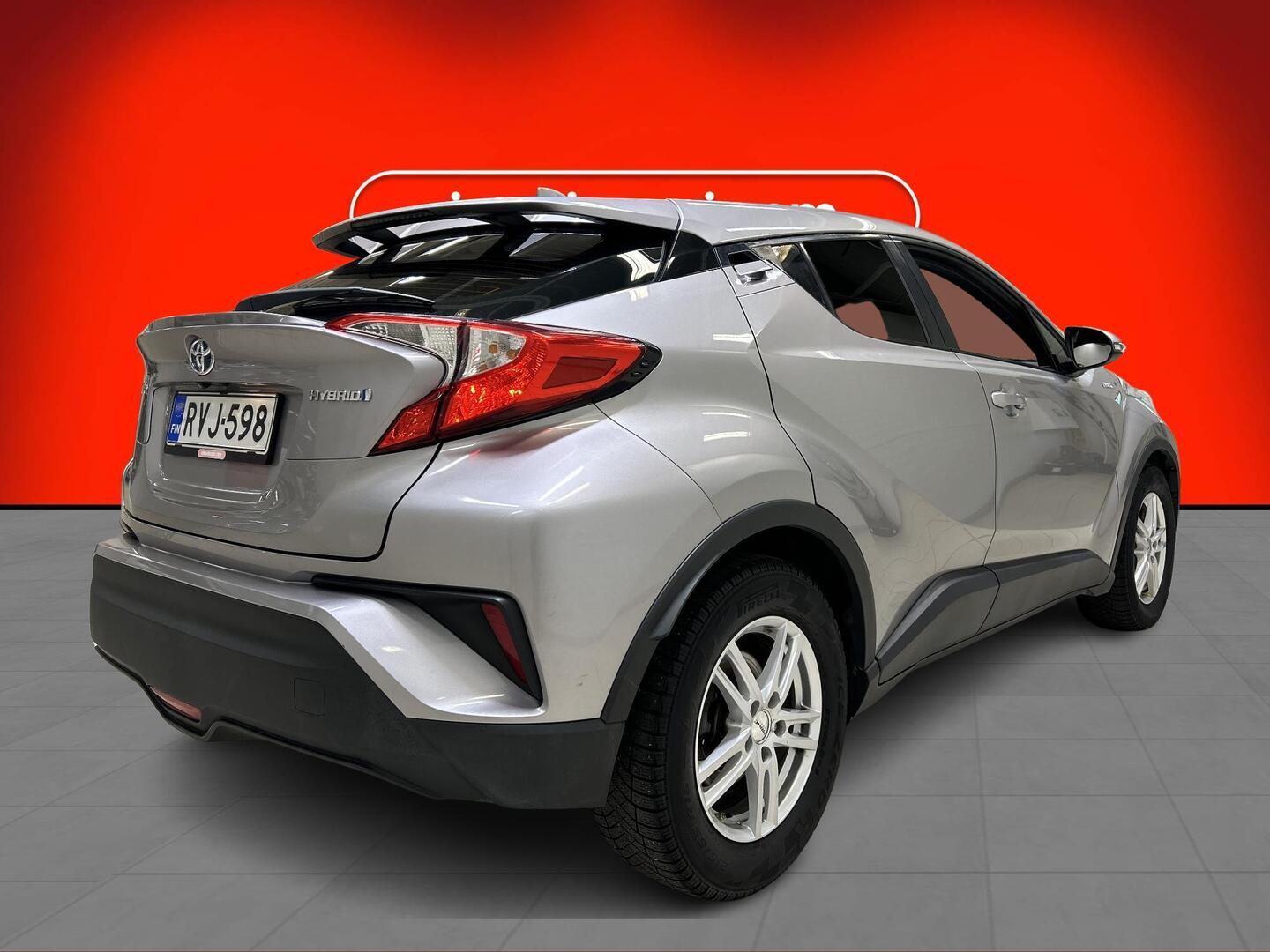 TOYOTA C-HR 2018