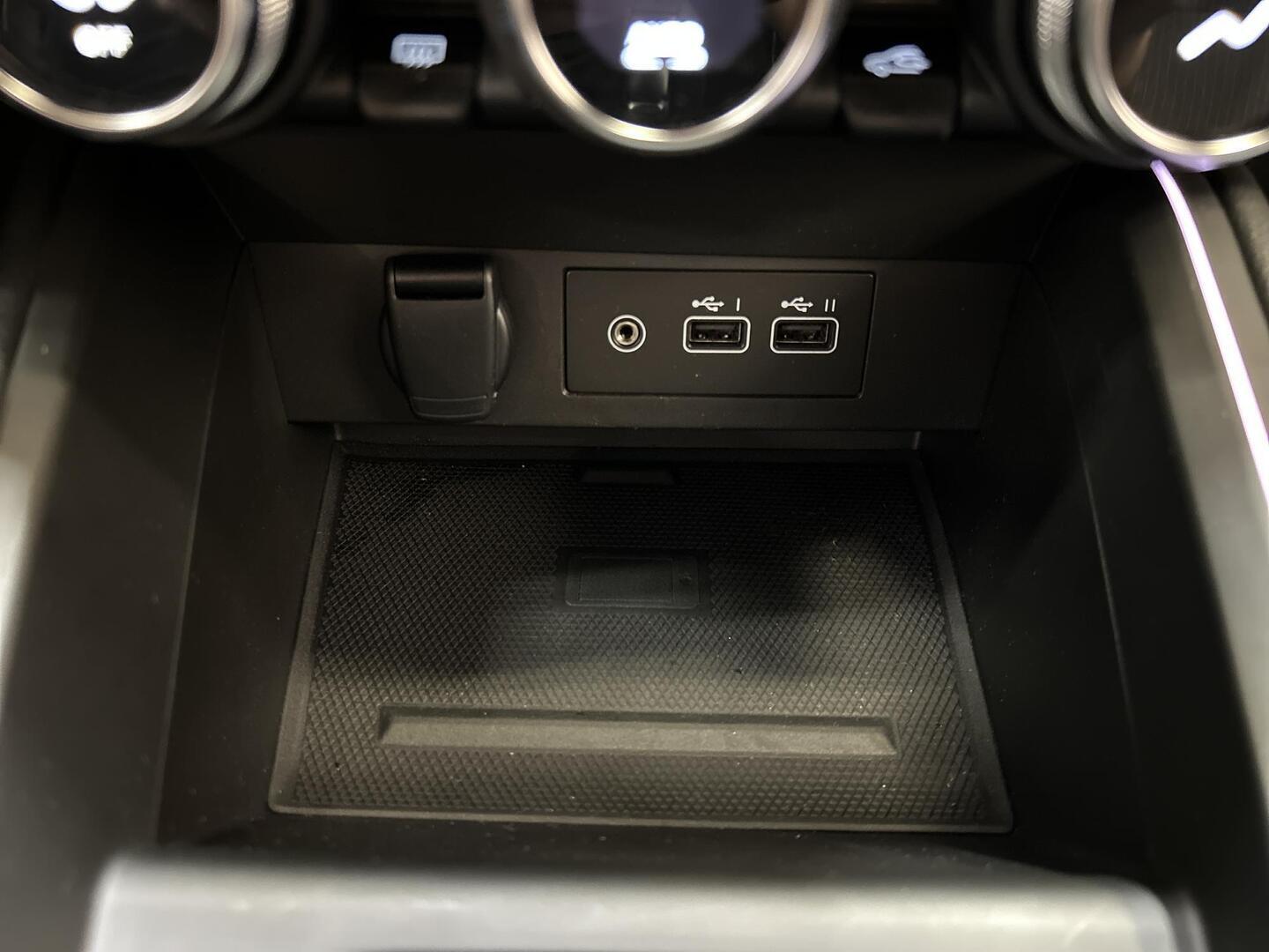 MITSUBISHI Colt 2024