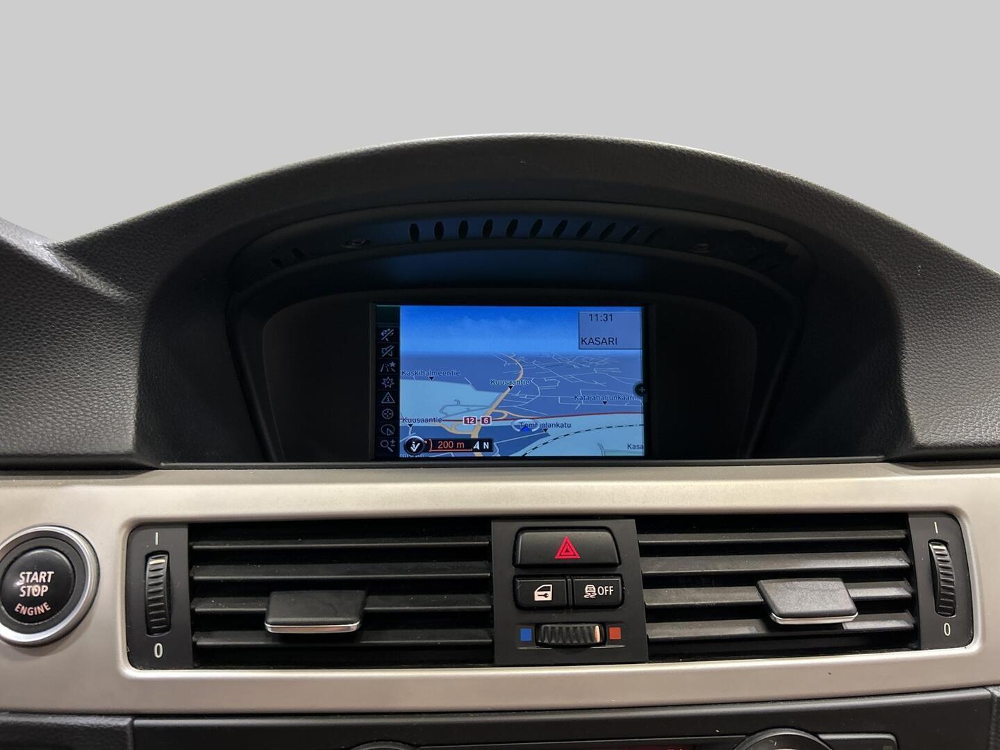 BMW 318 2012