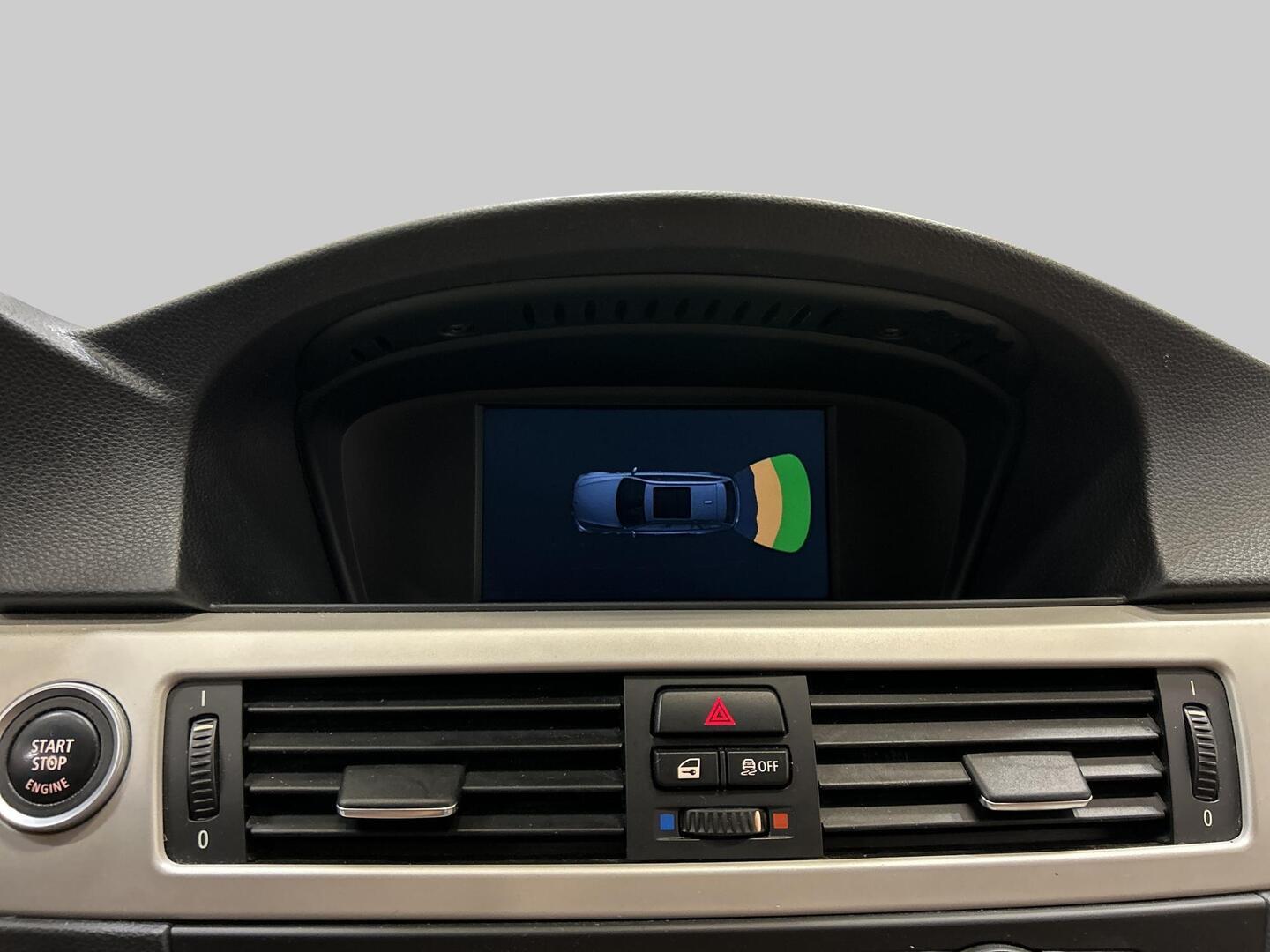 BMW 318 2012