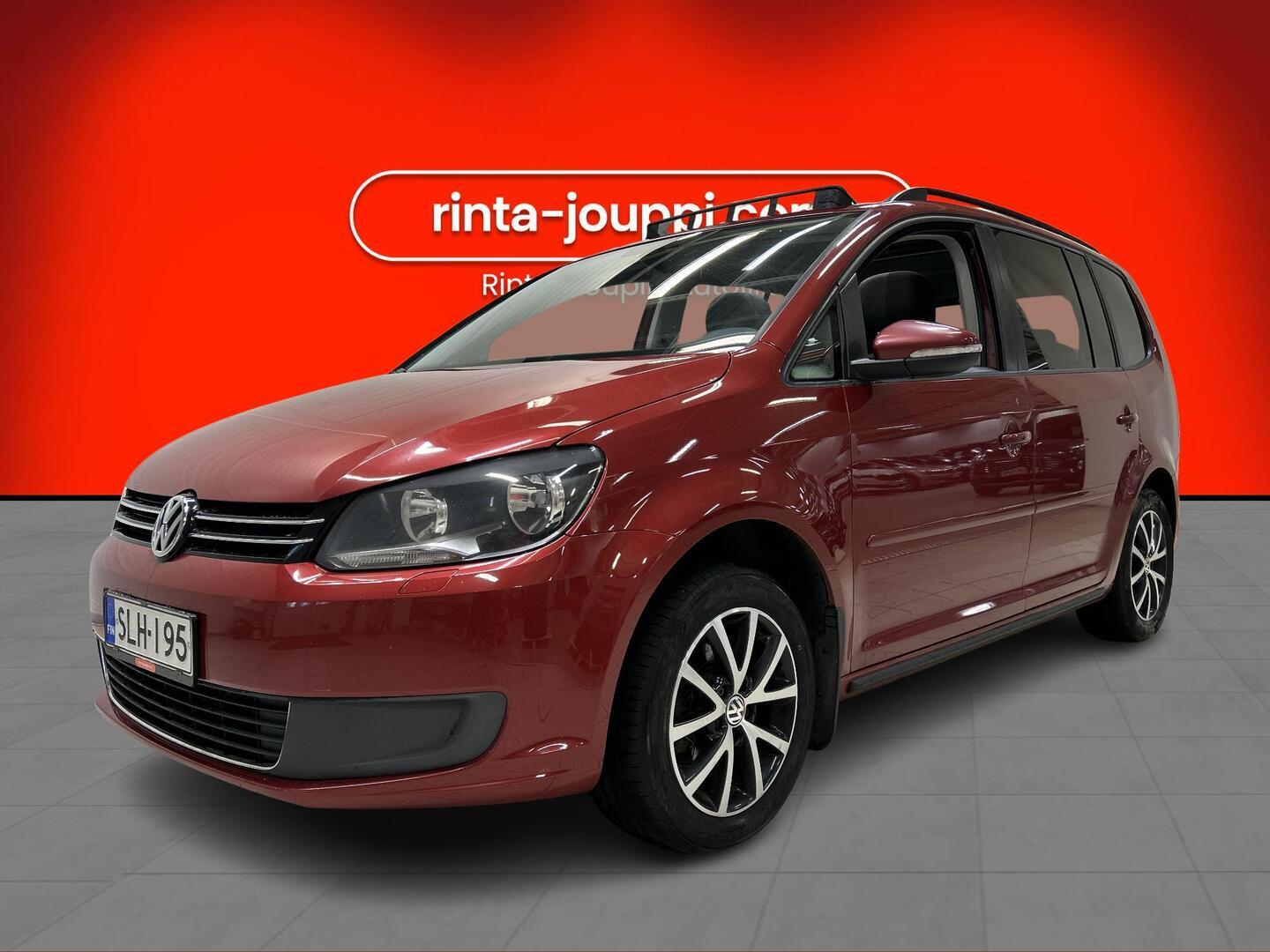 VOLKSWAGEN Touran 2013