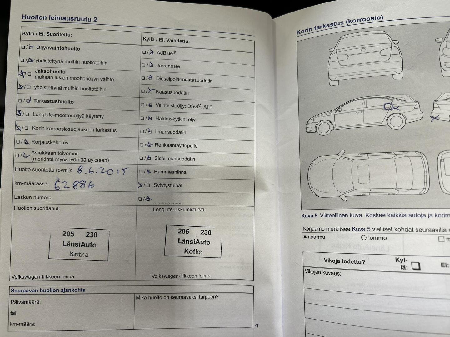 VOLKSWAGEN Touran 2013