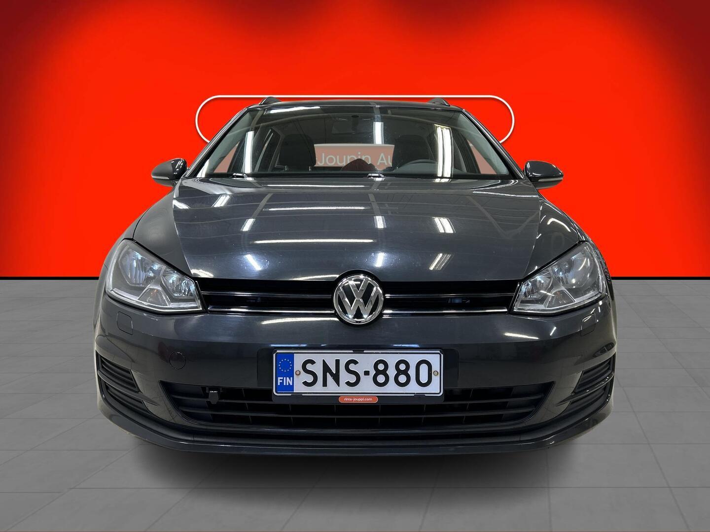 VOLKSWAGEN Golf 2016