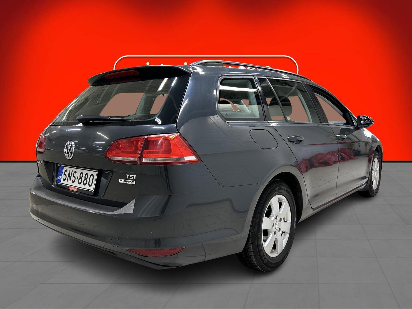 VOLKSWAGEN Golf 2016