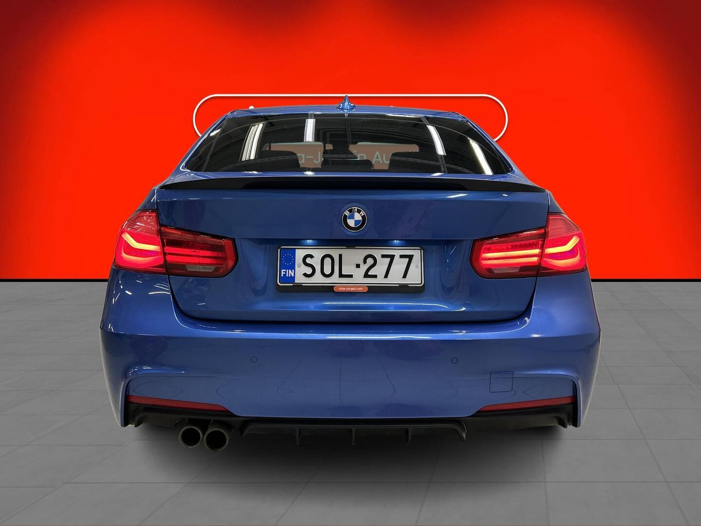 BMW 330 2017