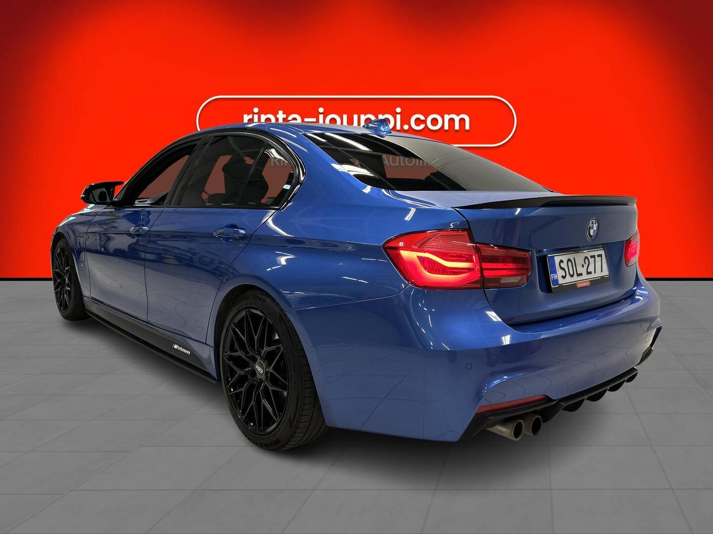BMW 330 2017