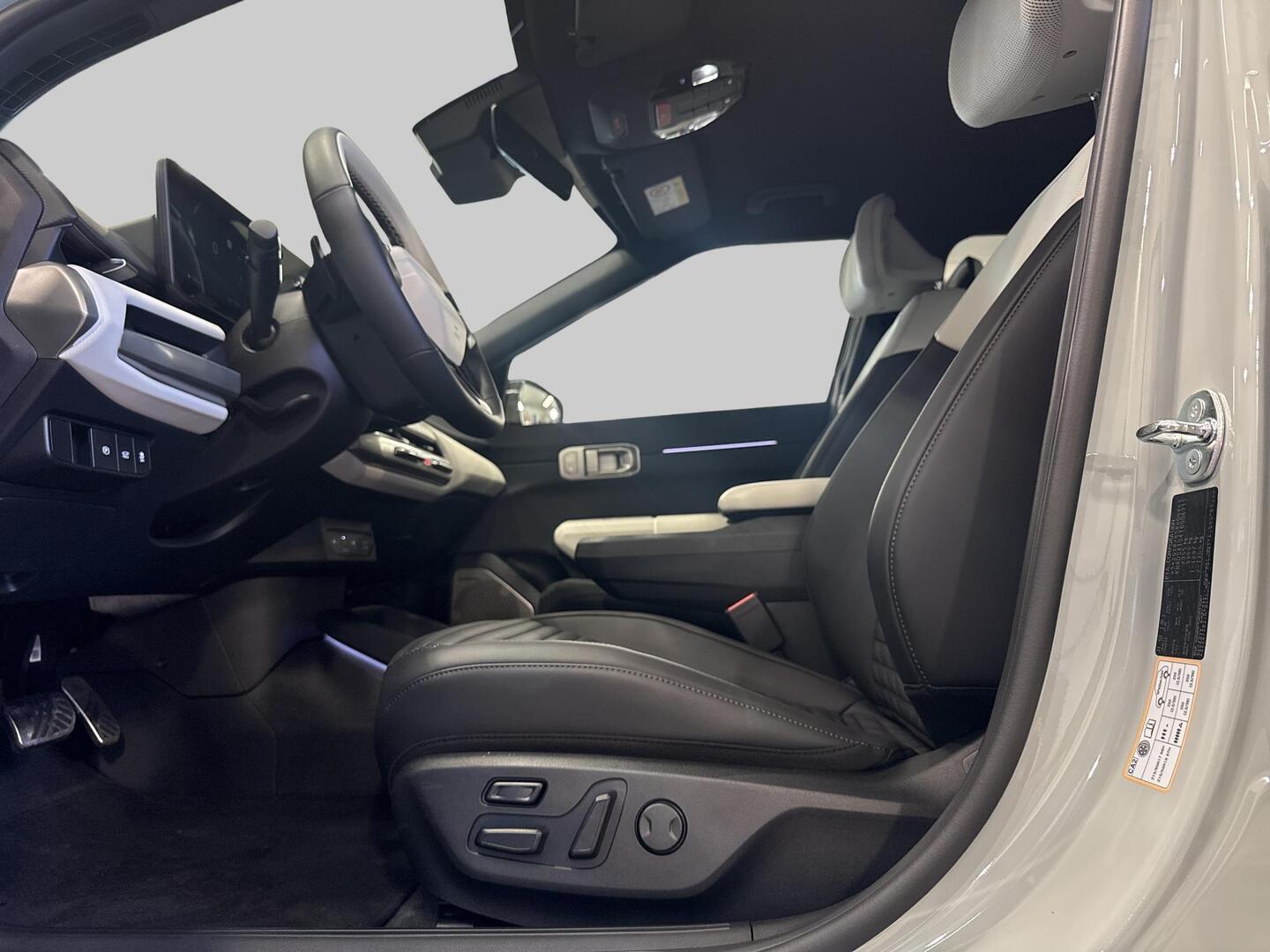 KIA EV4 2026