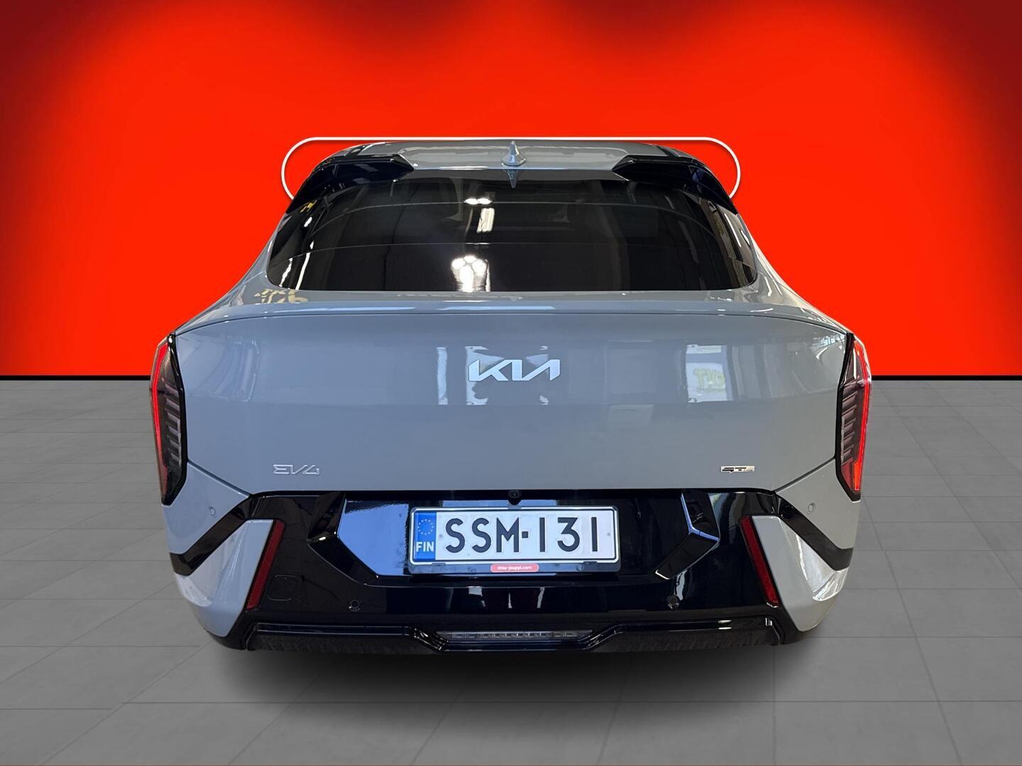KIA EV4 2026