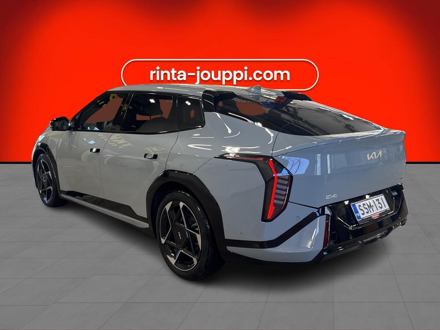 KIA EV4 2026