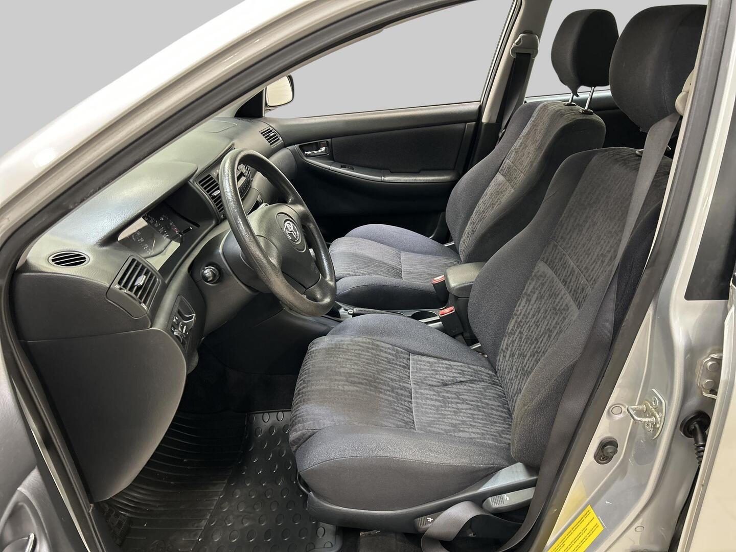 TOYOTA Corolla 2003