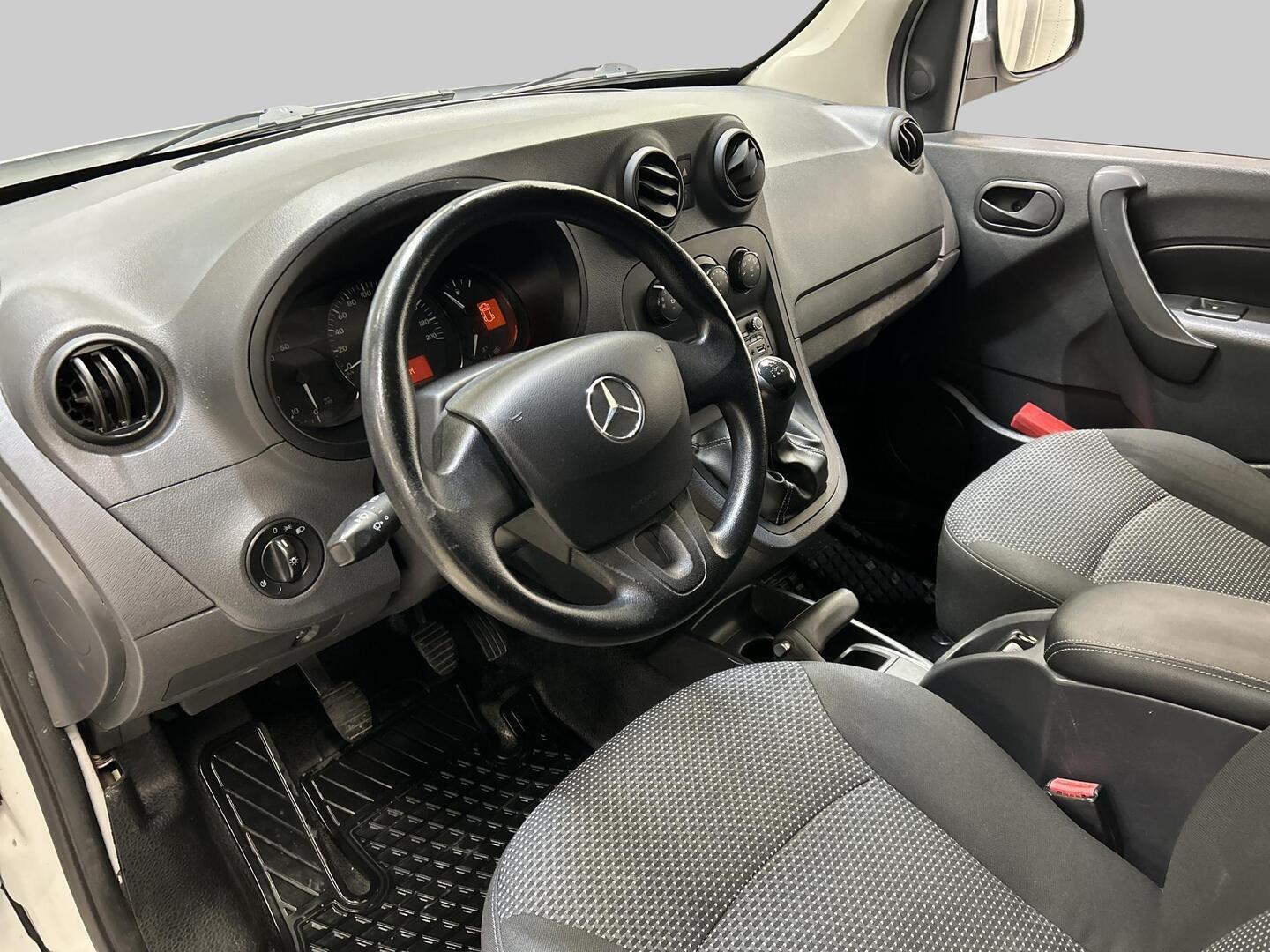 MERCEDES-BENZ Citan 2013