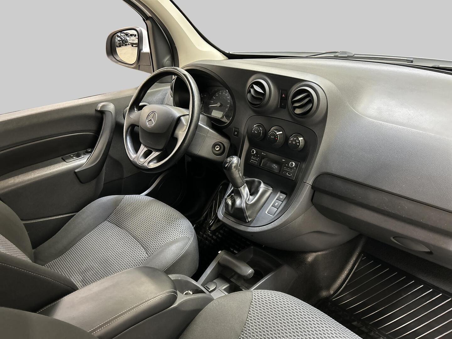 MERCEDES-BENZ Citan 2013