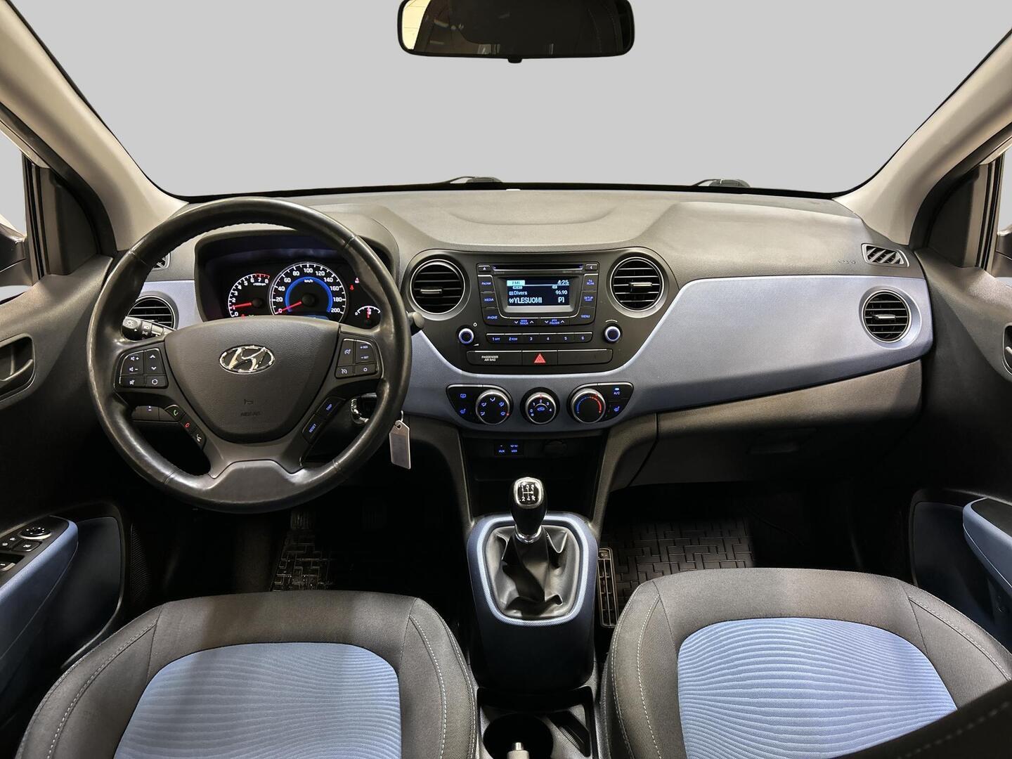 HYUNDAI i10 2015
