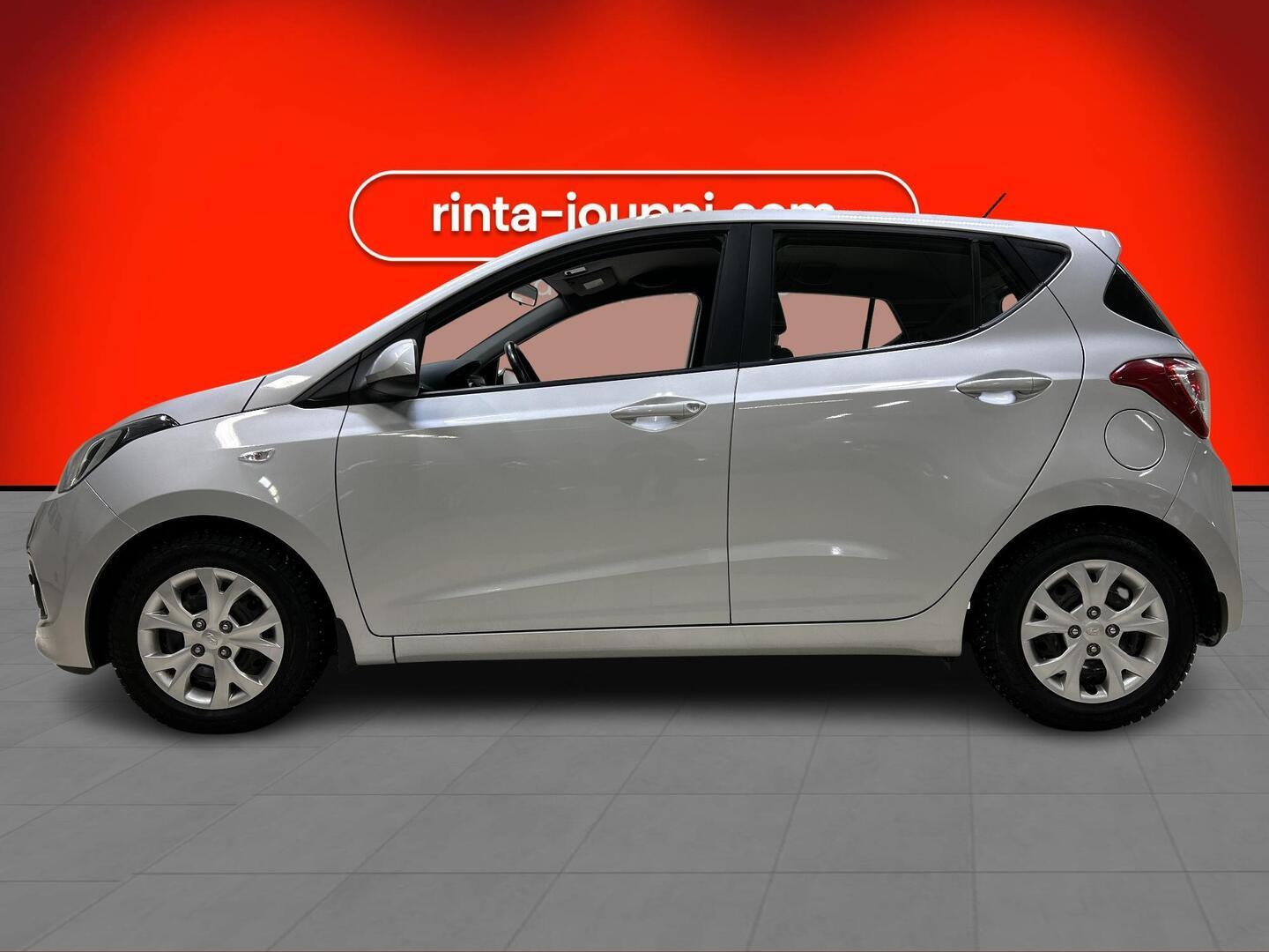 HYUNDAI i10 2015