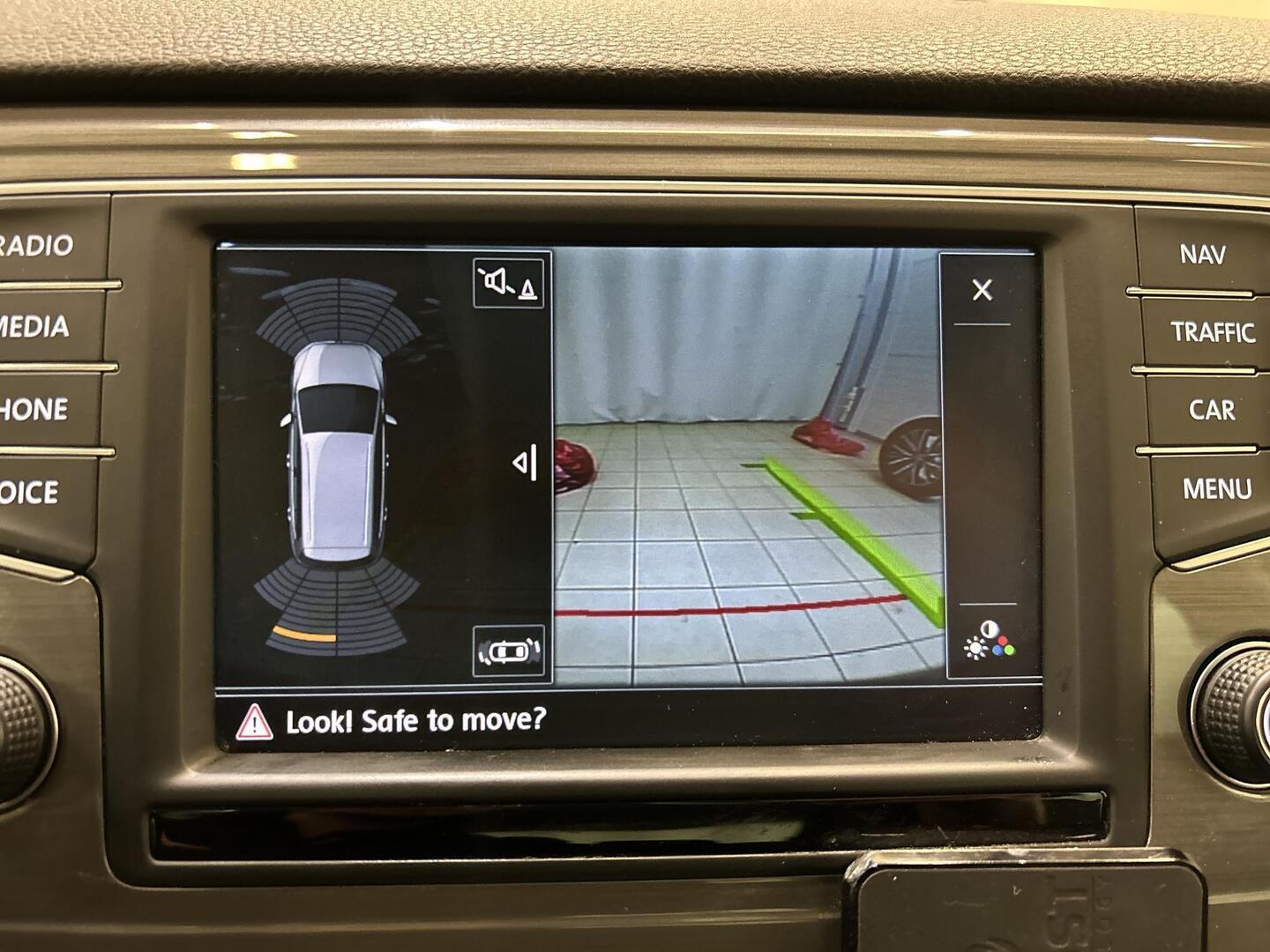 VOLKSWAGEN Golf Sportsvan 2016