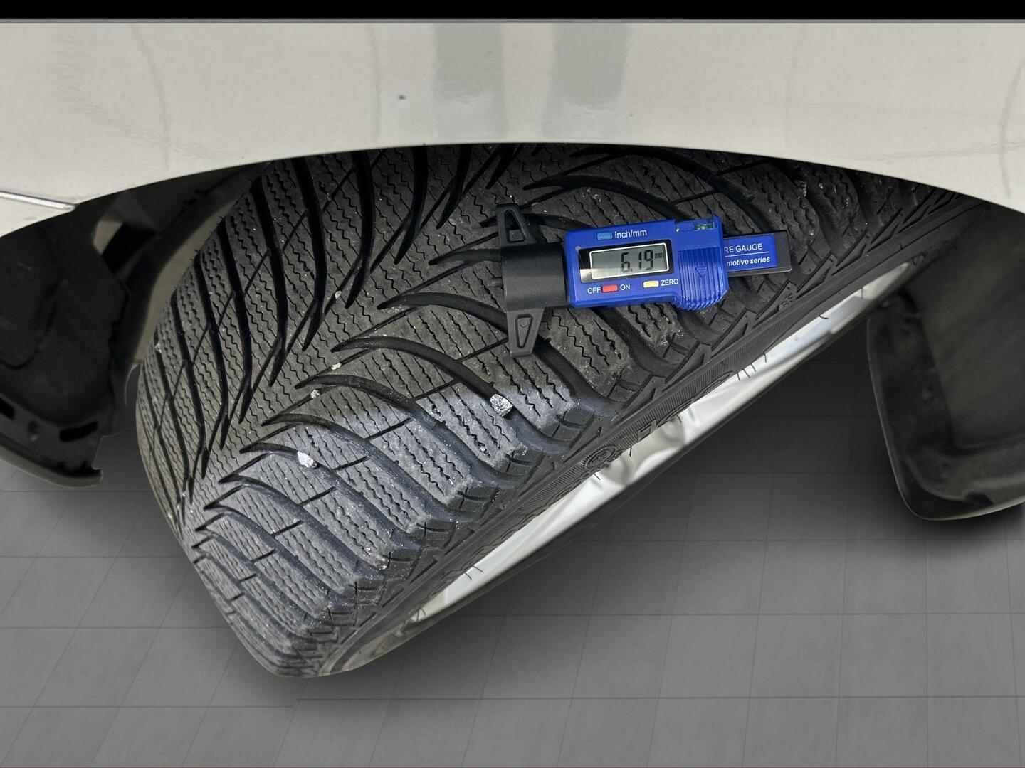 VOLKSWAGEN Golf Sportsvan 2016