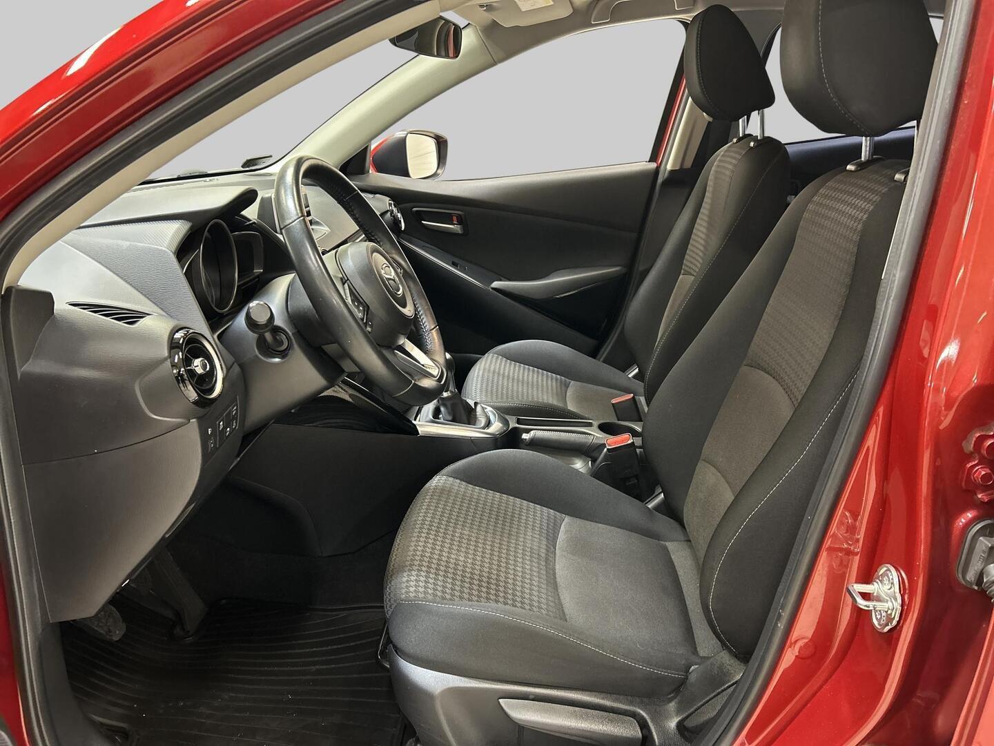 MAZDA 2 2018