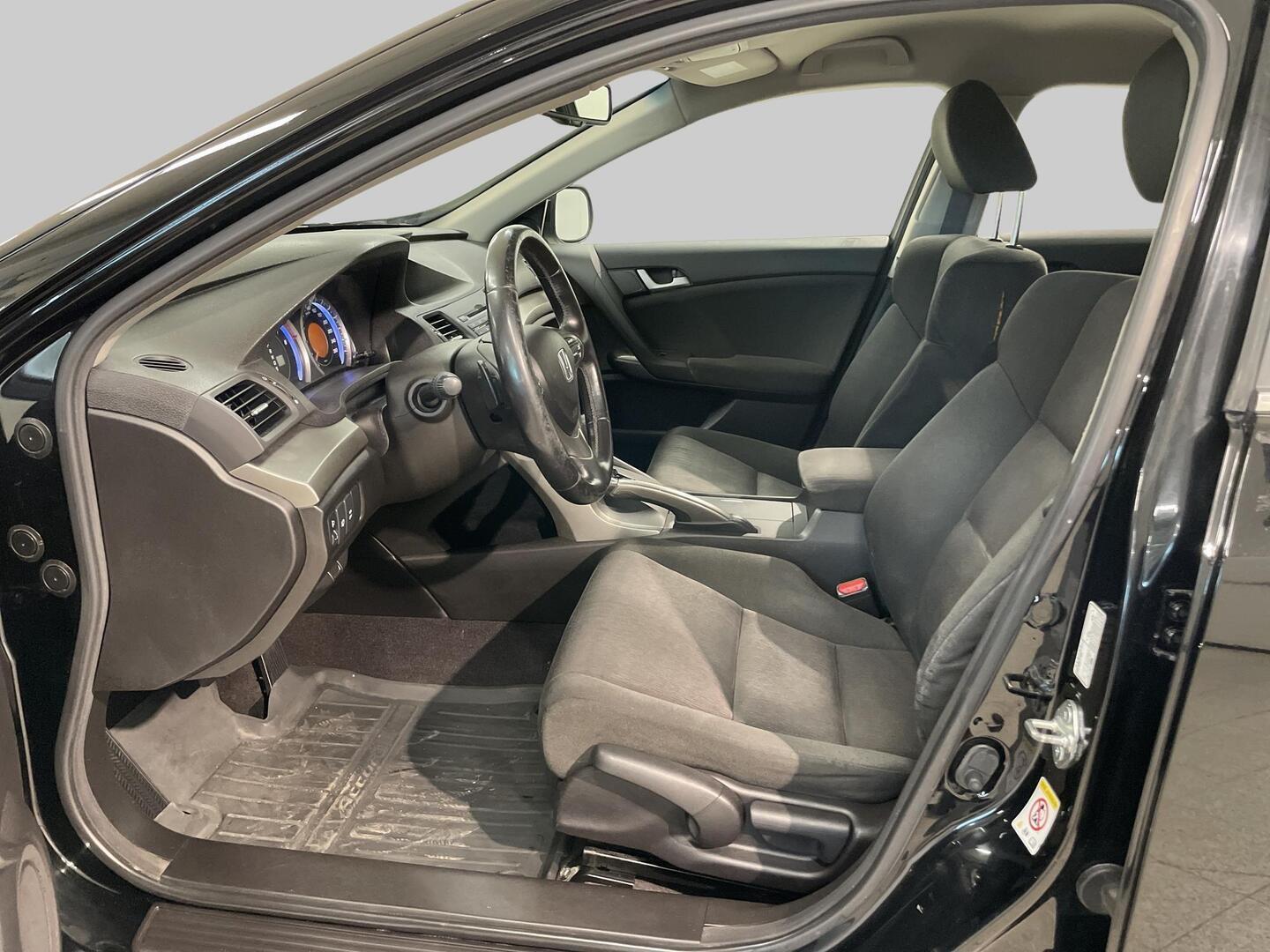 HONDA Accord 2011