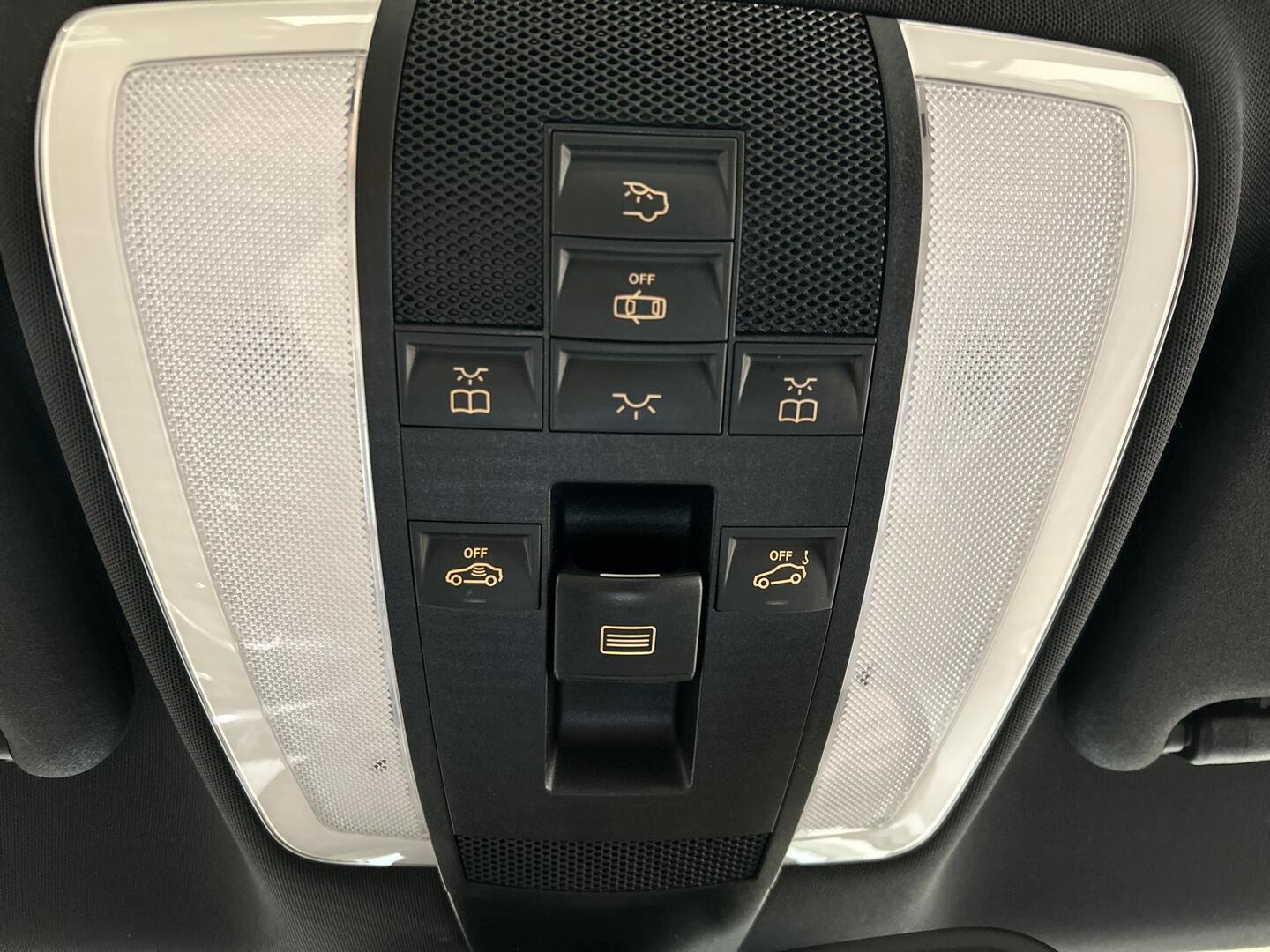 MERCEDES-BENZ E 2014