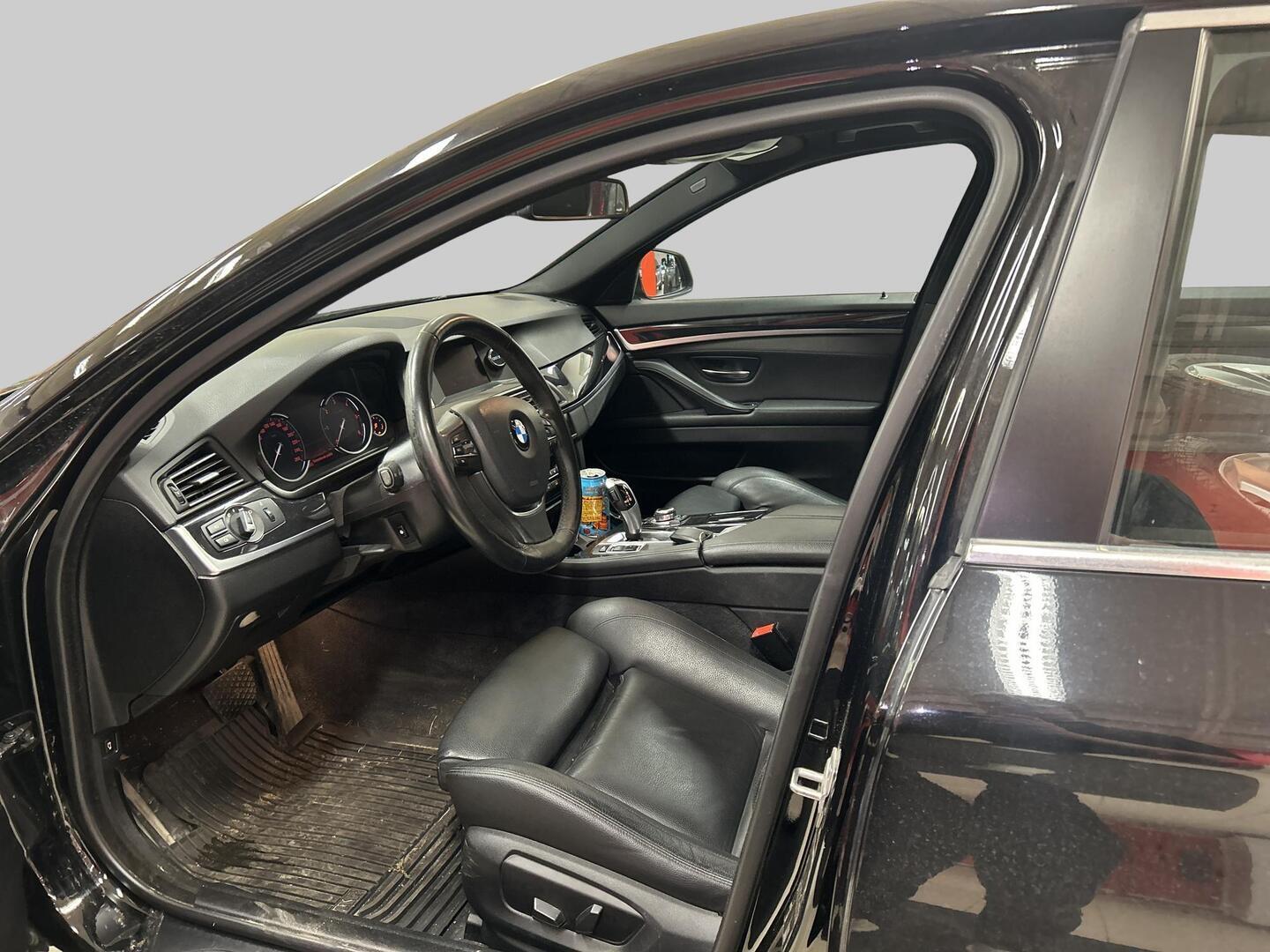 BMW 520 2015