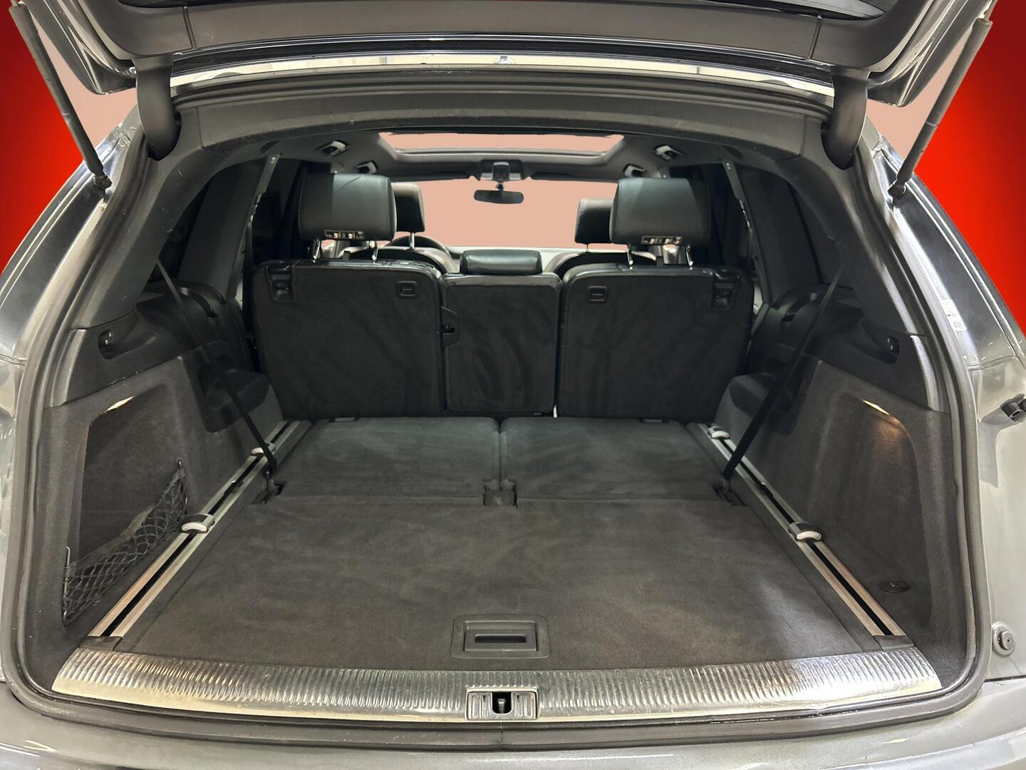 AUDI Q7 2011