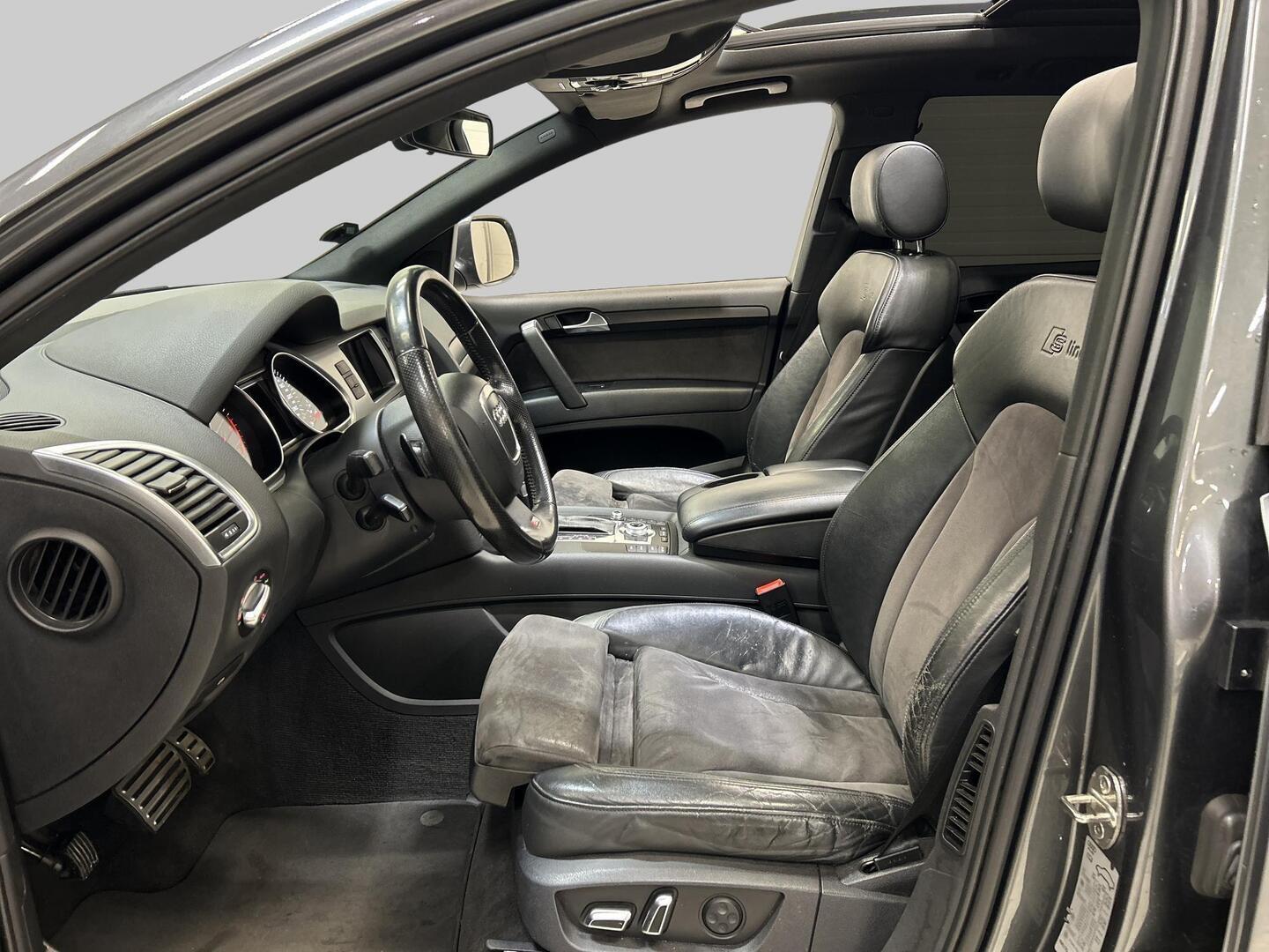 AUDI Q7 2011